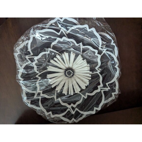 Handcrafted Giant Paper Flowers Set Of 4 - Decorative Wall Hangings - Picture 3 of 5